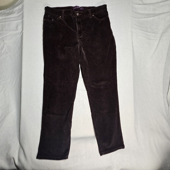 Gloria Vanderbilt Women's Straight Leg Corduroy Jeans in Dark Brown - Picture 1 of 3